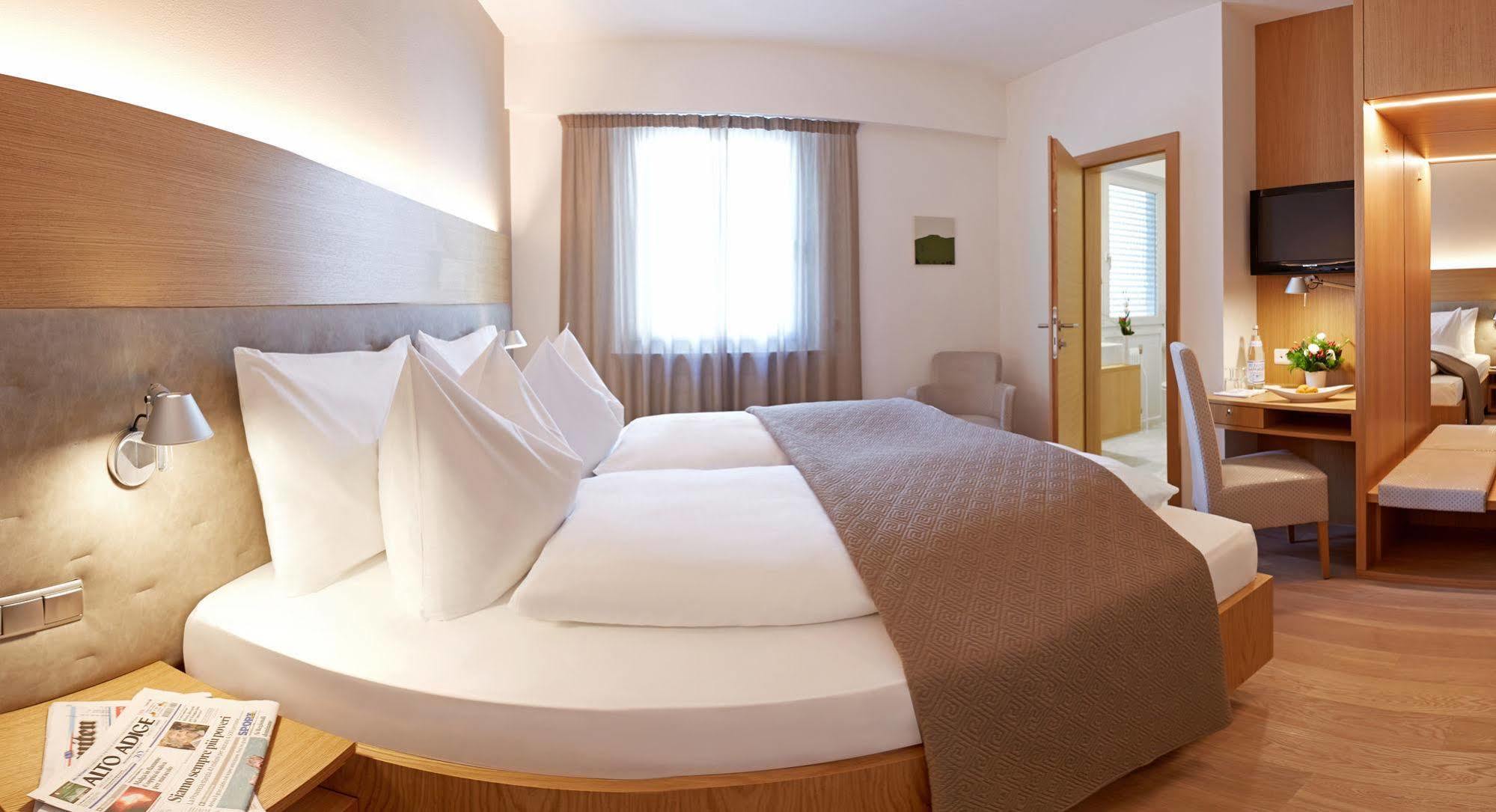 Hotel Post Gries Bolzano Exterior foto