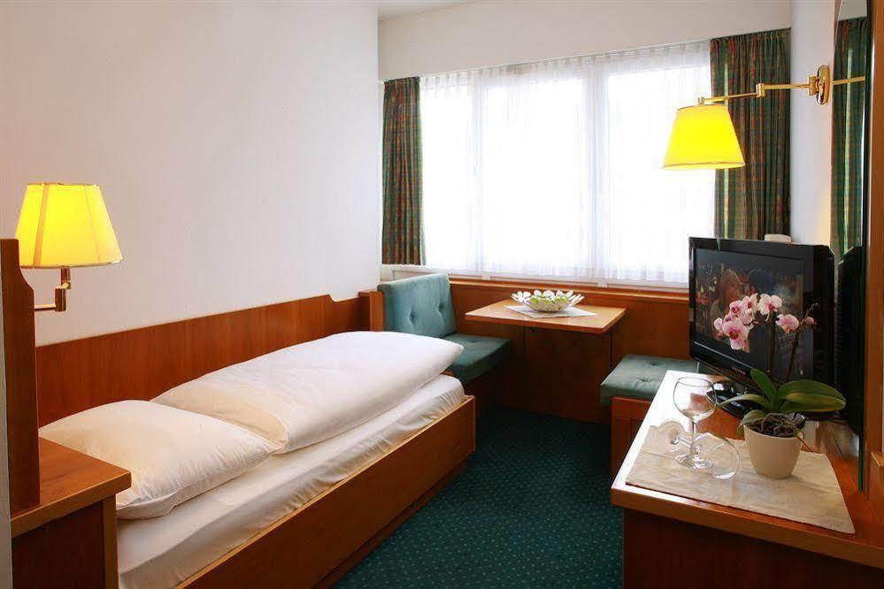 Hotel Post Gries Bolzano Exterior foto