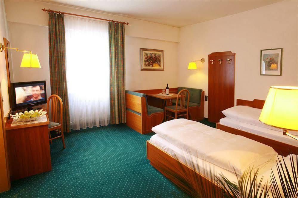 Hotel Post Gries Bolzano Exterior foto